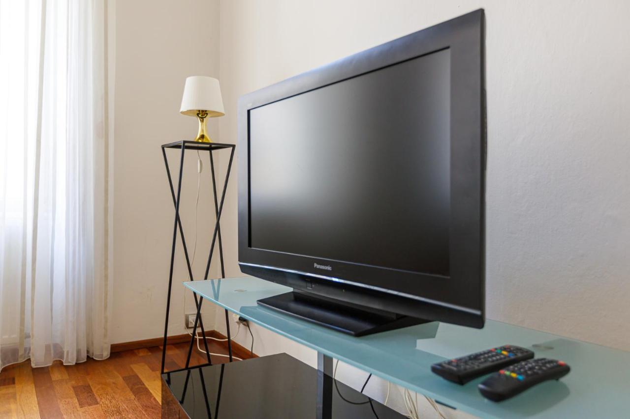 Newly Renovated Apartment In The Old Town Bratysława Zewnętrze zdjęcie
