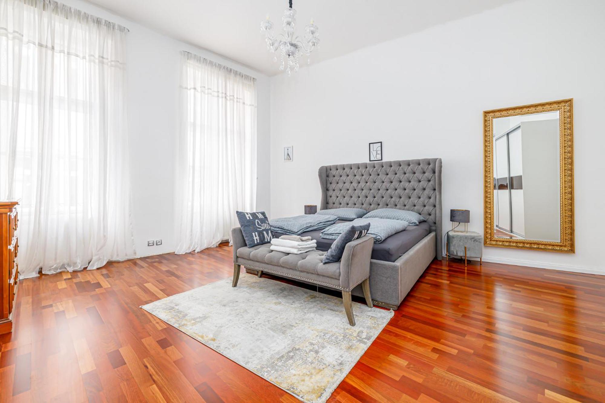 Newly Renovated Apartment In The Old Town Bratysława Zewnętrze zdjęcie